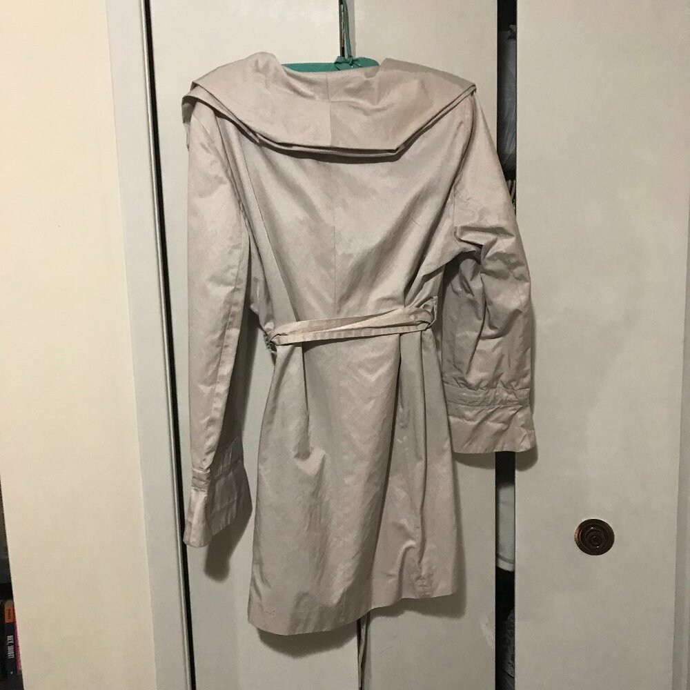 Laura Ladies Spring/Rain Jacket Size Medium - Picture 2 of 2